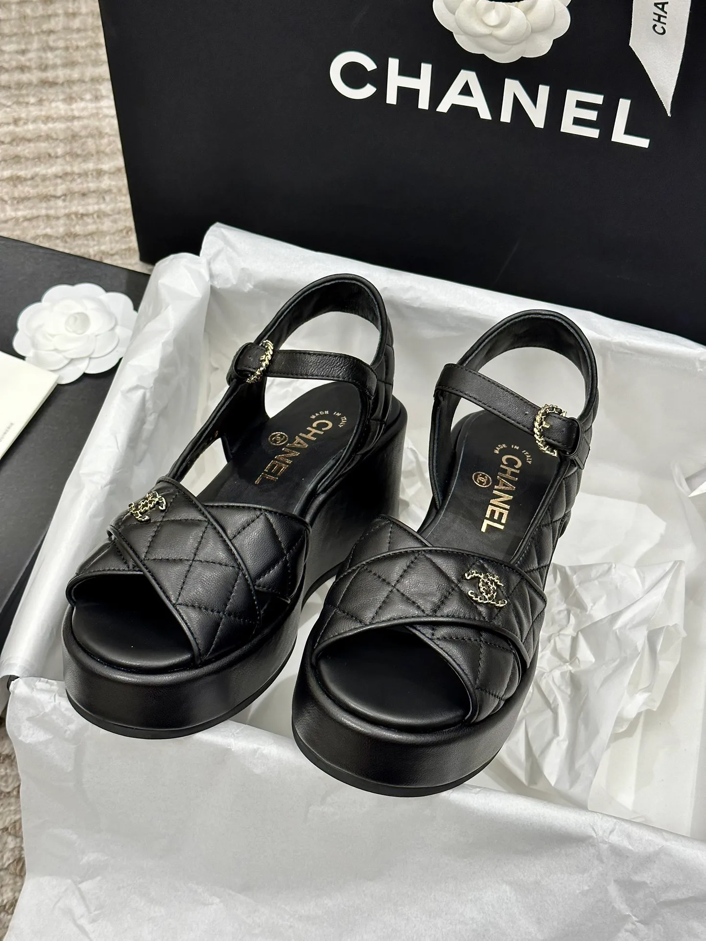 👟👟Ex-factory price 480👟👟 Women's Shoes Women's Clothing CHANEL Chanel C Jia Xiaoxiang 23ss new wedge heel open toe high heel sandals Top counter quality, don't be super stunning the moment you put it on your feet🔥All materials are customized according to the original version! Upper: imported first-layer calfskin/imported fragrant cloth/ lining: imported sheepskin, foot pad: sheepskin sole: outsole imported from Italy Size number: 34-40